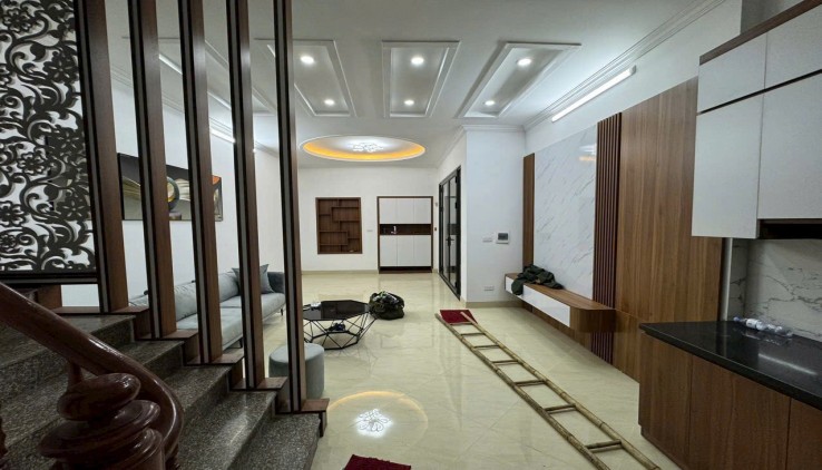 Cho thuê nhà LÀM VP C.ty, NHÓM 6 Em Phố Kim Giang, 39m2, 5 tầng, 3 ngủ, 4 vệ sinh, 12 Triệu